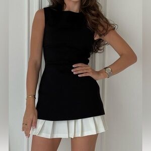 Commense ✨ black and white dress two toned pleated mini dress SMALL